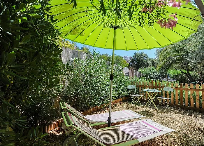 Les Ilets De L'eau Blanche